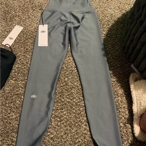 ALO Yoga women’s 7/8 airlift high waist legging steel grey 2 medium 2 large